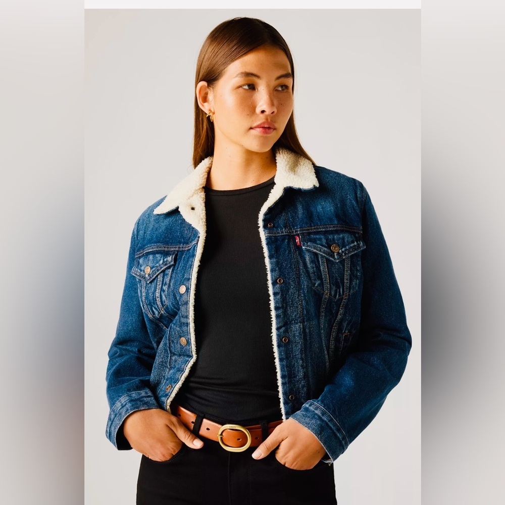 Levi's Original Sherpa Trucker Jacket 100% Cotton  in Blue wash size XS NWOT